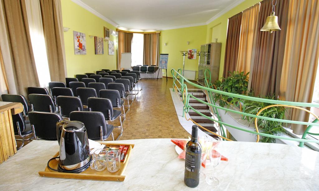 Irmeni Hotel Tbilisi ภายนอก รูปภาพ