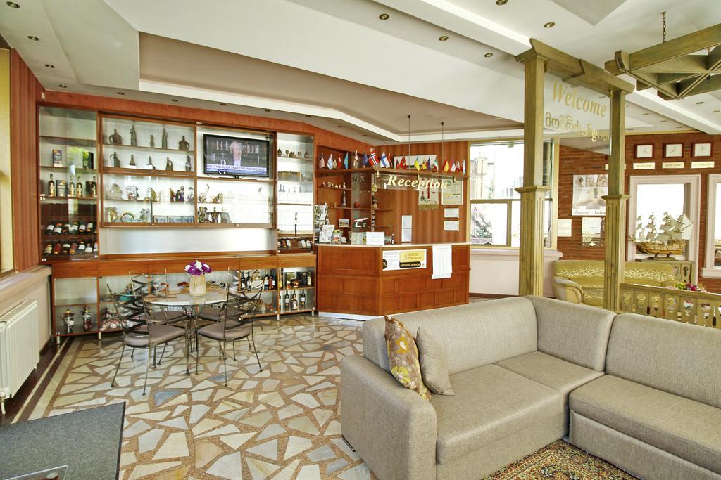 Irmeni Hotel Tbilisi ภายนอก รูปภาพ