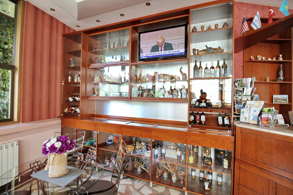 Irmeni Hotel Tbilisi ภายนอก รูปภาพ